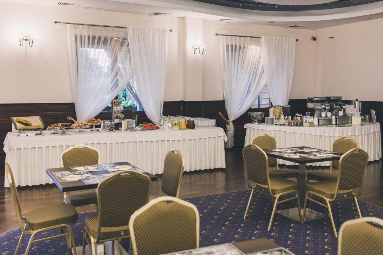 Hotel Czardasz Spa & Wellness Płock Dış mekan fotoğraf
