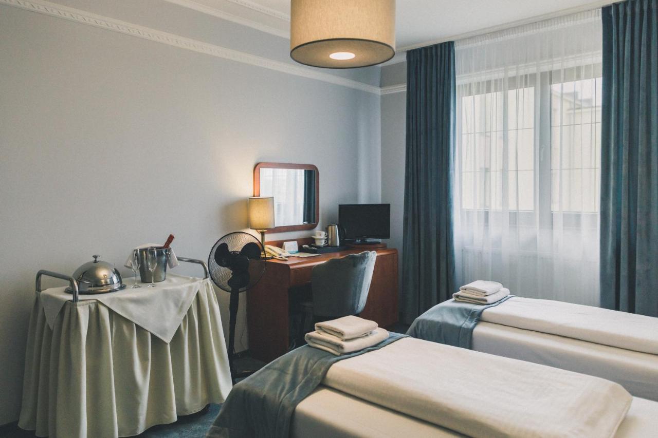 Hotel Czardasz Spa & Wellness Płock Dış mekan fotoğraf