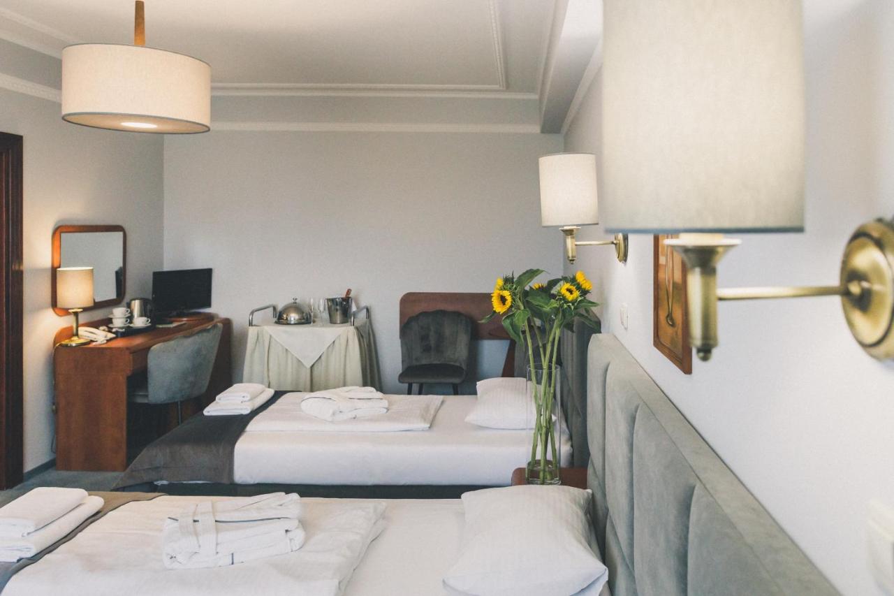 Hotel Czardasz Spa & Wellness Płock Dış mekan fotoğraf